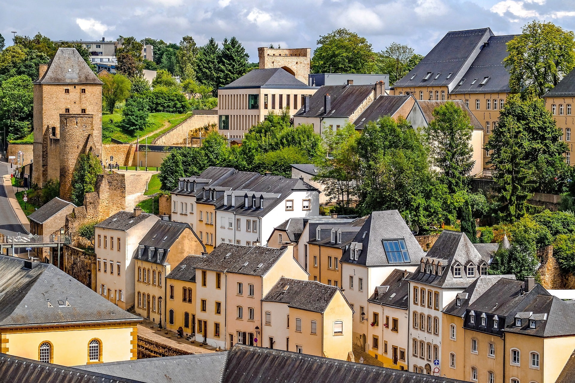 Financial Advisor in Luxembourg